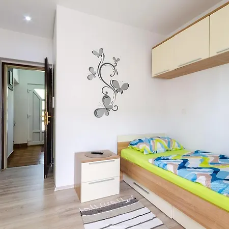 Lino Apartment *