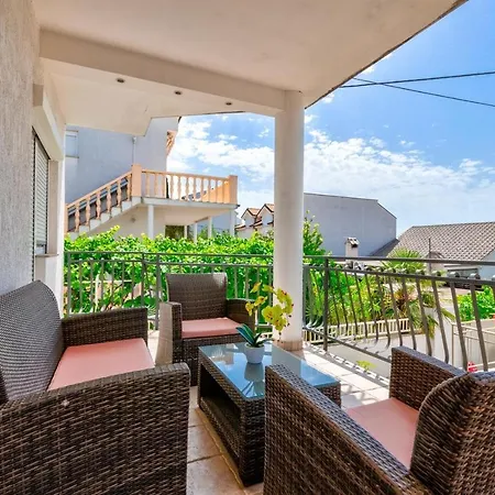 Lino Apartment *