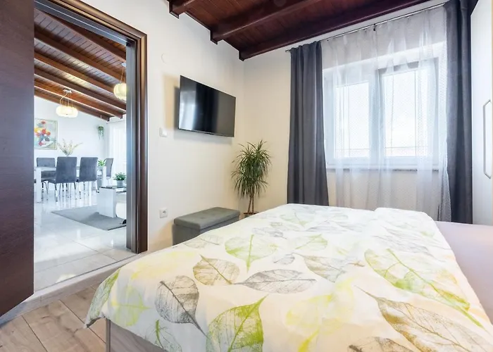 Lino Apartment Selce